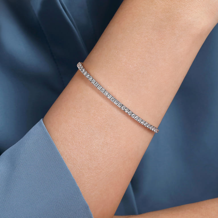 14K White Gold Diamond Tennis Bracelet - 3.7 ct - Shot 3