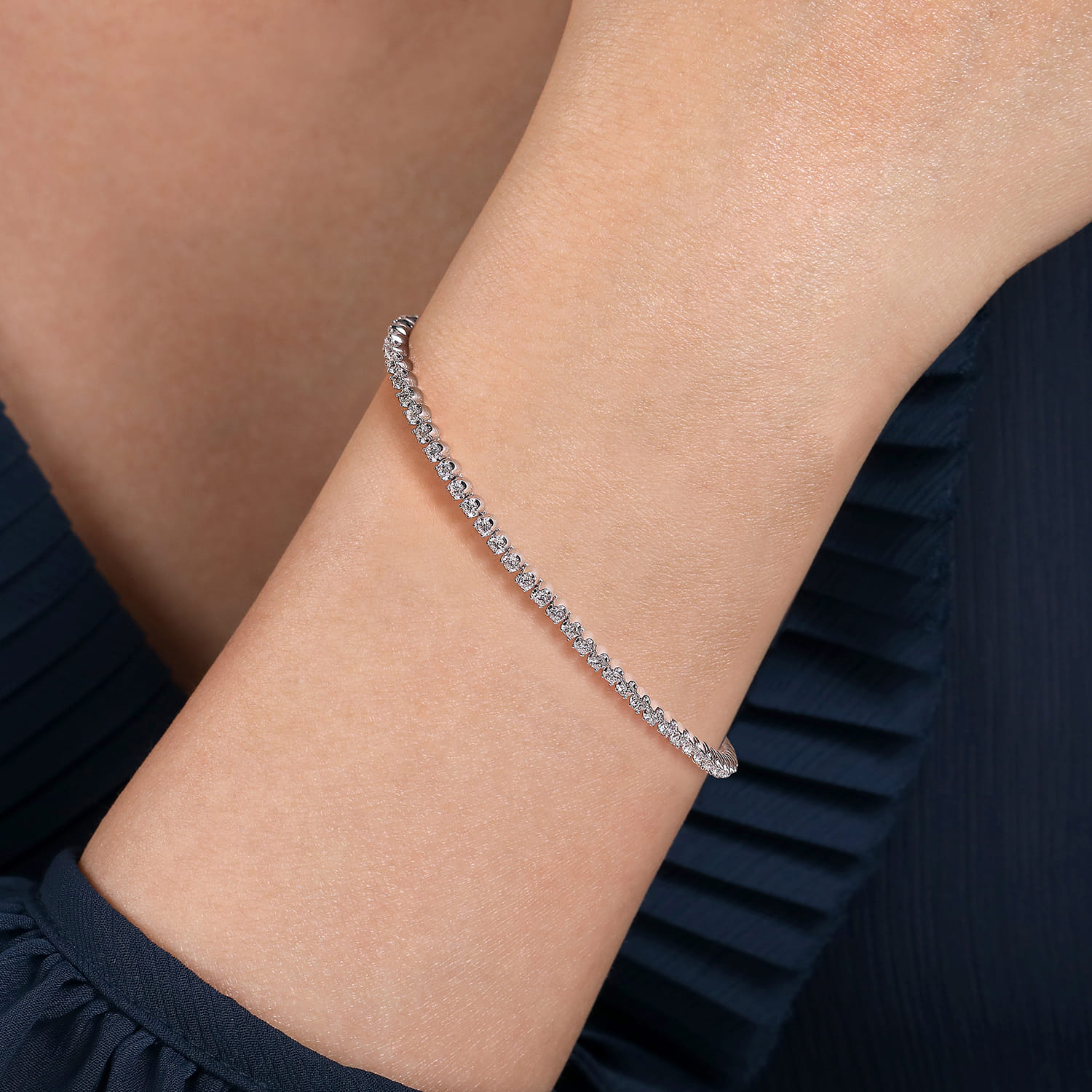 14K White Gold Diamond Tennis Bracelet - 2 ct - Shot 3