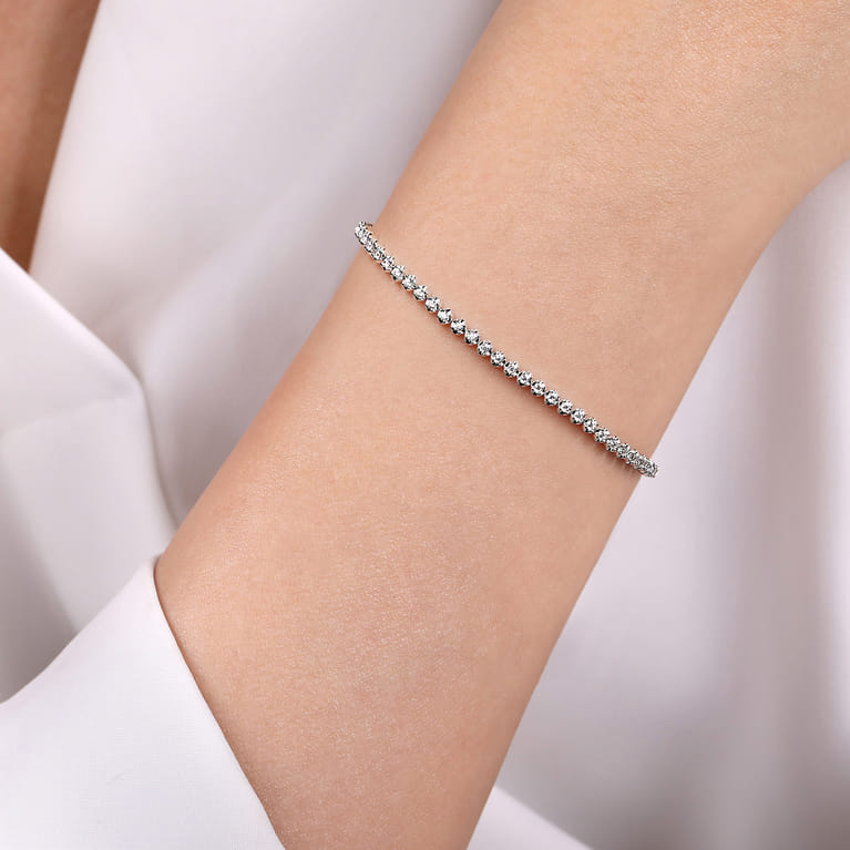 14K White Gold Diamond Tennis Bracelet - 1 ct - Shot 3