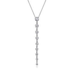 14K White Gold Diamond Vertical Bar Necklace　