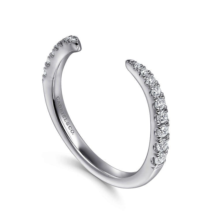 14K White Gold Diamond Wedding Band - 0.21 ct - Shot 3