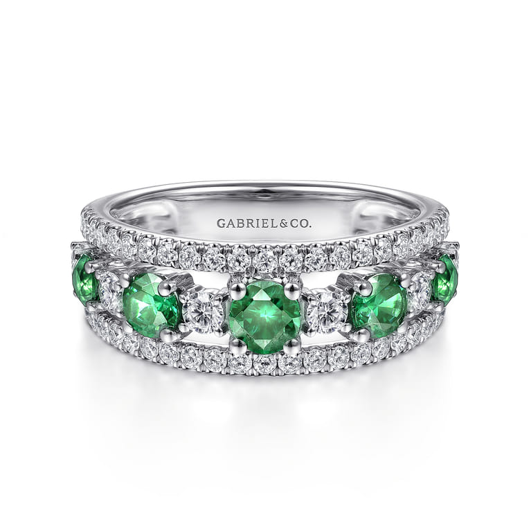 14K White Gold Diamond and Emerald Ladies Ring - 0.6 ct - Shot 1
