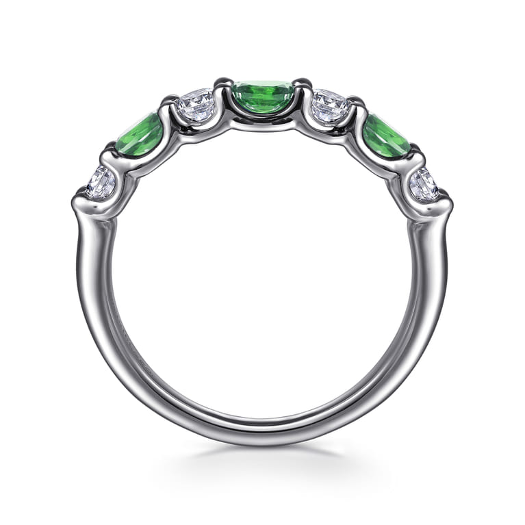 14K White Gold Diamond and Oval Emerald Band Ring - 0.35 ct - Shot 2