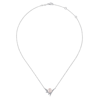 14K White Gold Diamond and Pearl Necklace