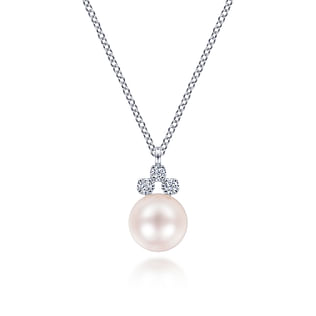 14K-White-Gold-Diamond-and-Pearl-Pendant-Necklace1