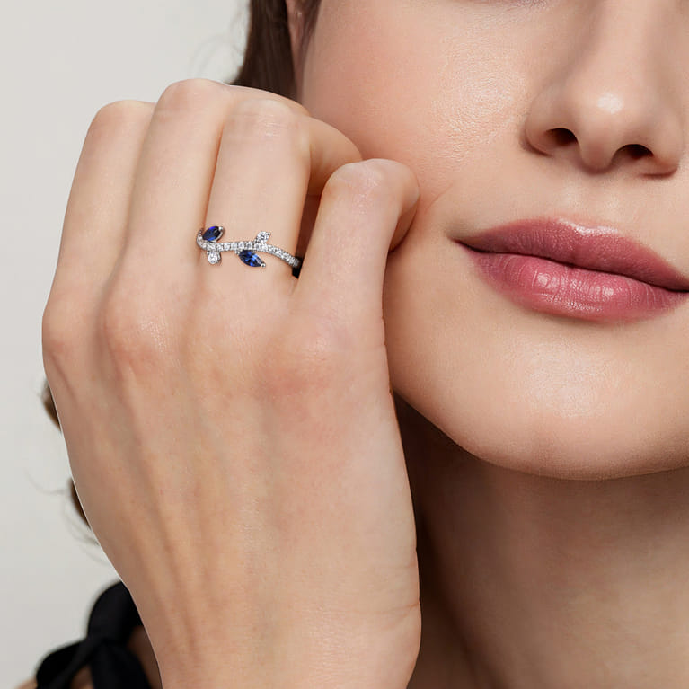 14K White Gold Diamond and Sapphire Floral Twisted Ring - 0.3 ct - Shot 5