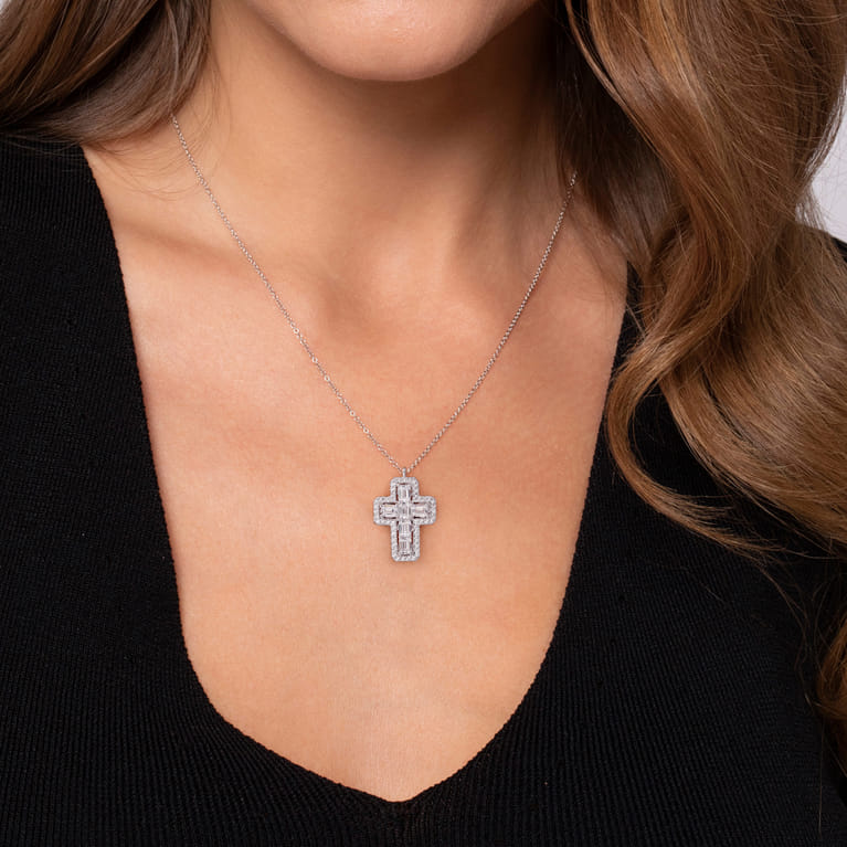 14K White Gold Emerald Cut Diamond Cross Necklace - 1.5 ct - Shot 3