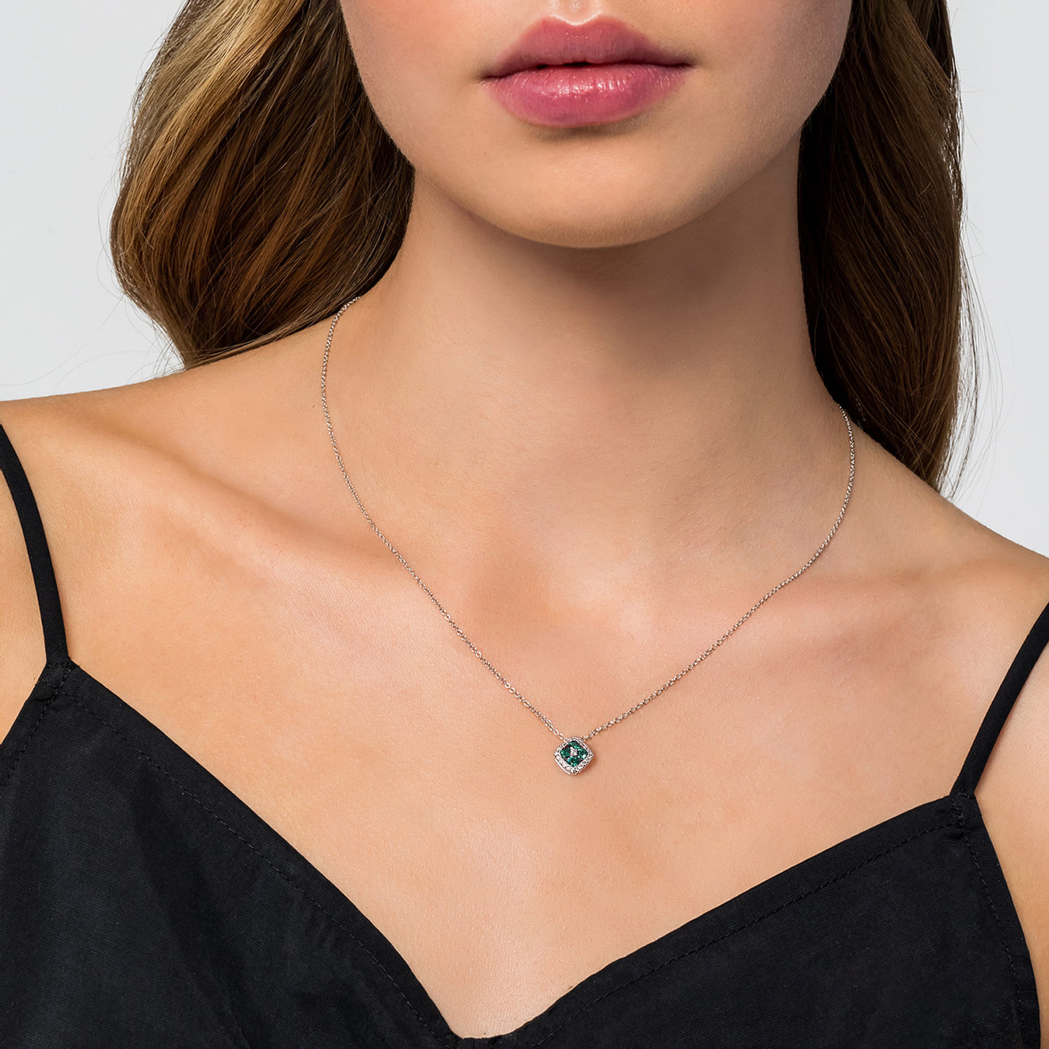14K White Gold Emerald and Diamond Halo Floral Pendant Necklace - 0.14 ct - Shot 3