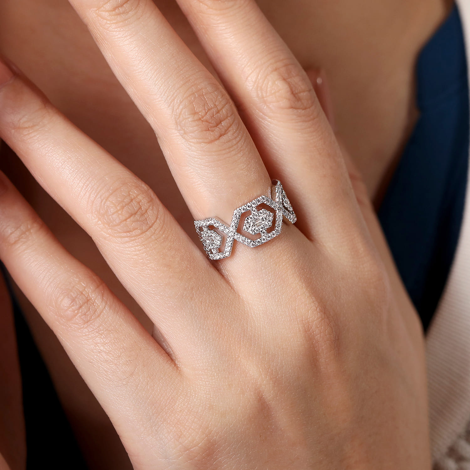 14K White Gold Geometric Open Diamond Ring - 0.8 ct - Shot 5