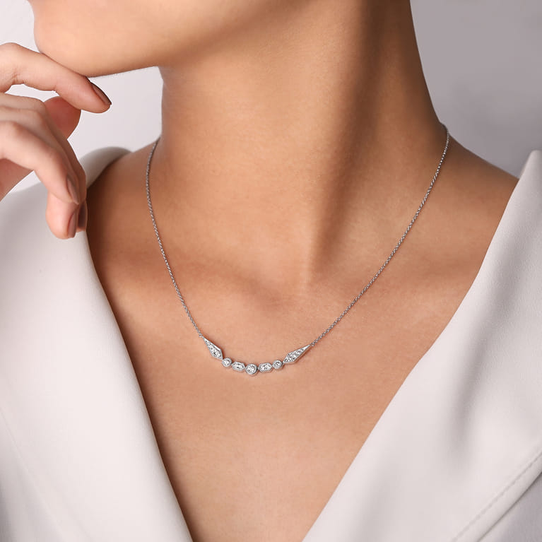 14K White Gold Geometric Shape Curved Bar Diamond Necklace - 0.5 ct - Shot 3