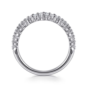 14K White Gold Graduating Diamond Classic Ladies Ring