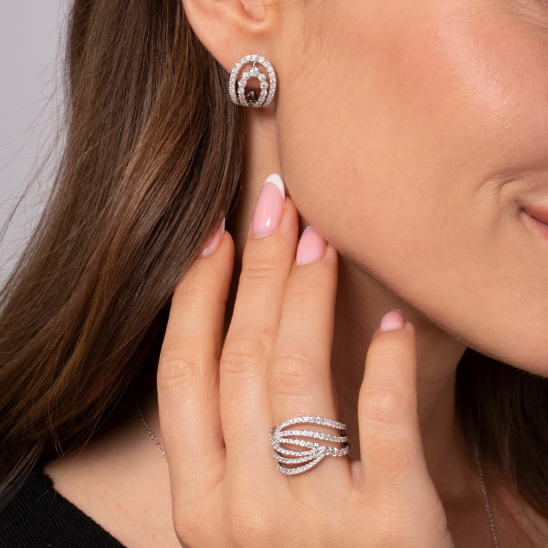 14K White Gold Graduating Diamond J Hoop Earrings - 1.3 ct - Shot 4