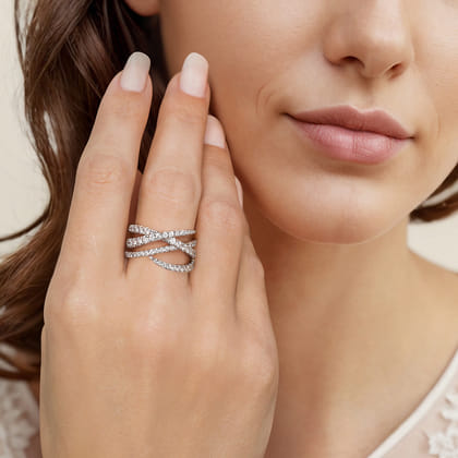 14K White Gold Graduating Diamond Spike Criss Cross Ring