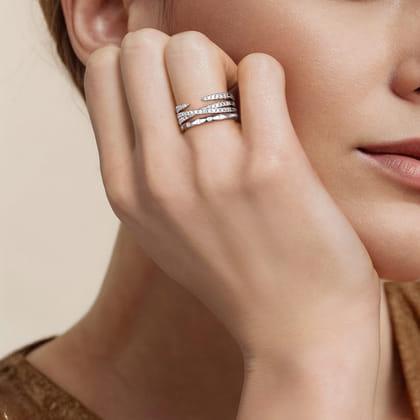 14K White Gold Graduating Diamond Spike Easy Stackable Ring