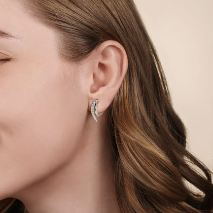 14K White Gold Graduating Diamond Spike Huggie Earrings