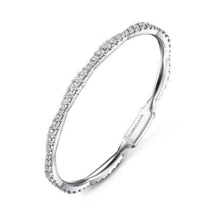 14K White Gold Graduating Diamond Station Bangle