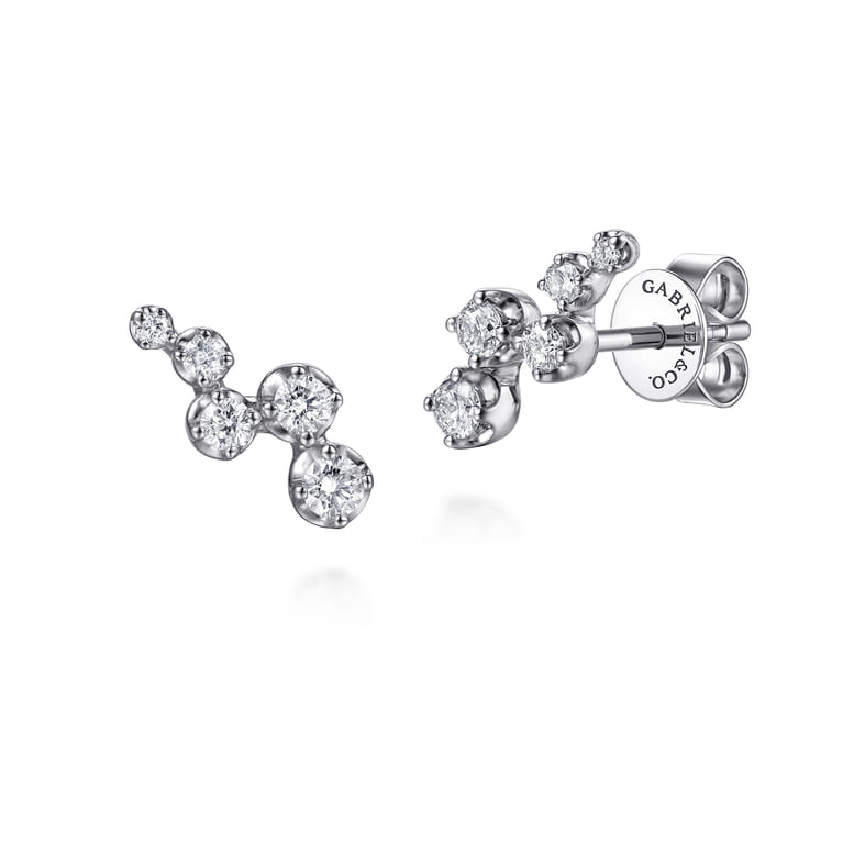 14K White Gold Graduating Diamond Stud Earrings - 0.35 ct - Shot 1