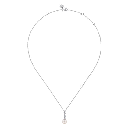 14K White Gold Graduating Diamond and Pearl Bar Necklace