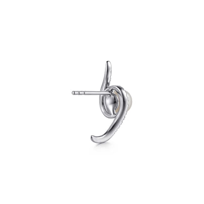 14K White Gold Graduating Diamond and Pearl Huggie Earrings