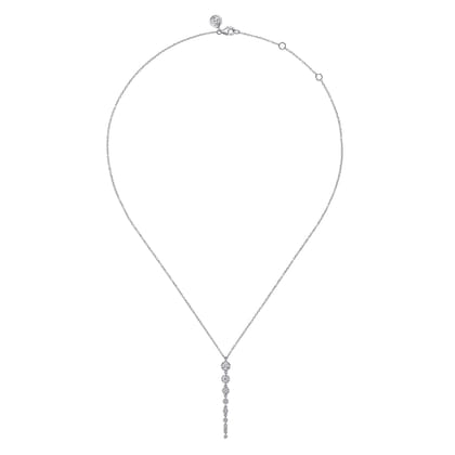 14K White Gold Graduating Vertical Diamond Bar Necklace