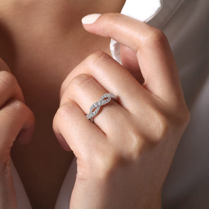 14K White Gold Intertwining Diamond Anniversary Band