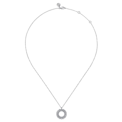 14K White Gold Multi Diamond Circle Pendant Necklace