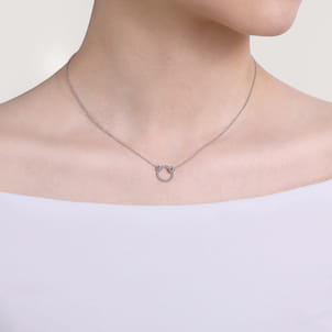 14K White Gold Open Diamond Circle Pendant Necklace