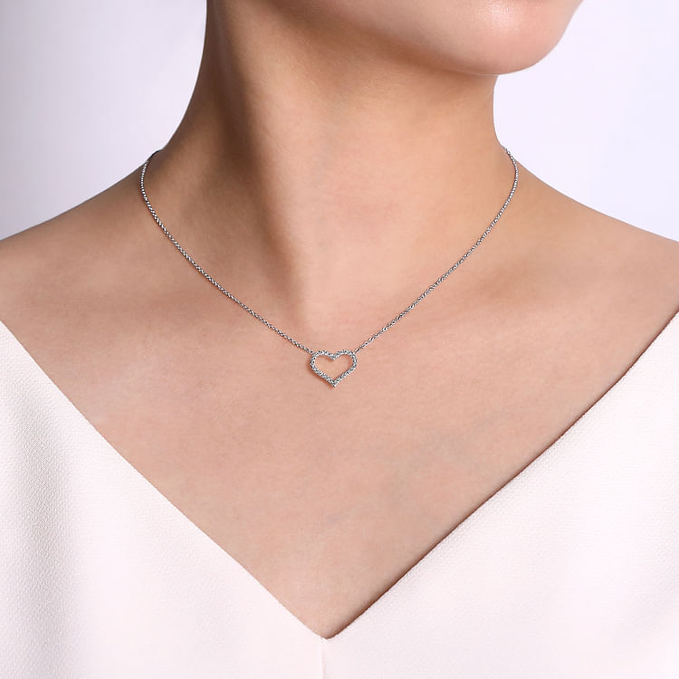 14K White Gold Open Diamond Heart Pendant Necklace