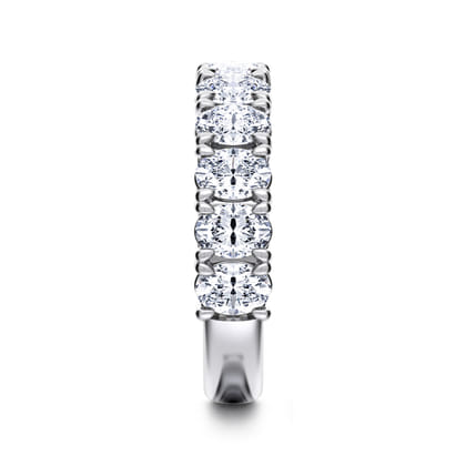 14K White Gold Oval 11 Stone Prong Set Diamond Anniversary Band