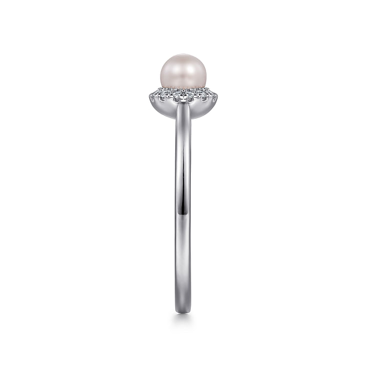 14K White Gold Pearl Ring with Diamond Halo