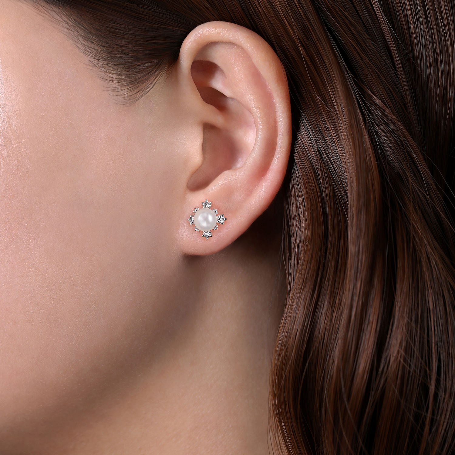 14K White Gold Pearl and Diamond Stud Earrings - 0.3 ct - Shot 2