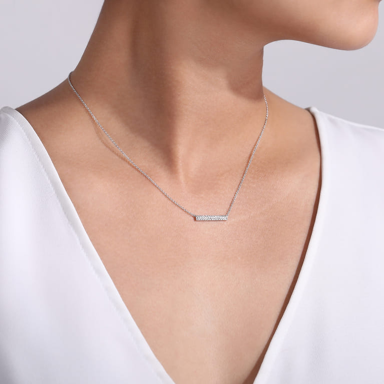 14K White Gold Rectangular Diamond Bar Necklace - 0.25 ct - Shot 3