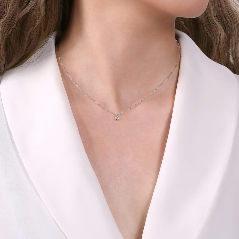 14K White Gold Round Bezel Set Diamond Pendant Necklace - 0.1 ct - Shot 3