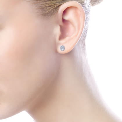 14K White Gold Round Cluster Diamond Stud Earrings