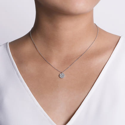 14K White Gold Round Diamond Disc Pendant Necklace