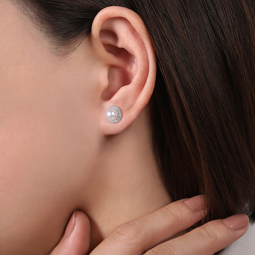 14K White Gold Round Diamond Halo Pearl Stud Earrings - 0.24 ct - Shot 2