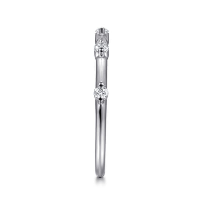 14K White Gold Round Diamond Station Anniversary Band