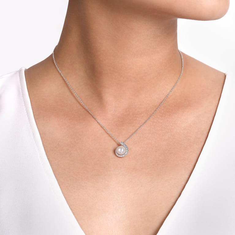 14K White Gold Round Pearl Pendant Necklace with Diamond Halo Swirl - 0.3 ct - Shot 3
