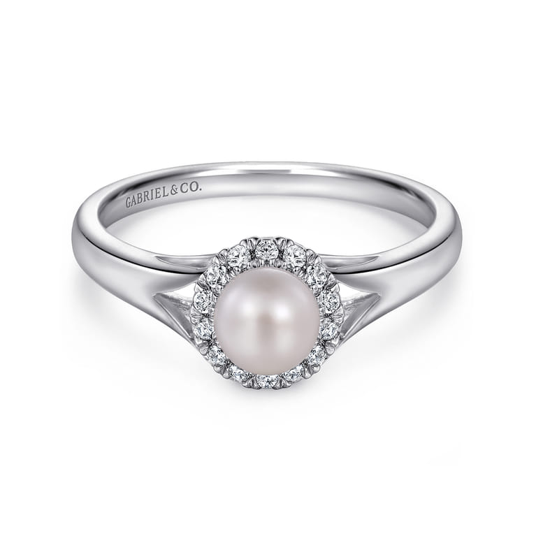 14K White Gold Round Pearl and Diamond Halo Ring - 0.07 ct - Shot 1