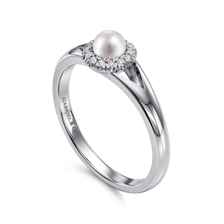14K White Gold Round Pearl and Diamond Halo Ring - 0.07 ct - Shot 3