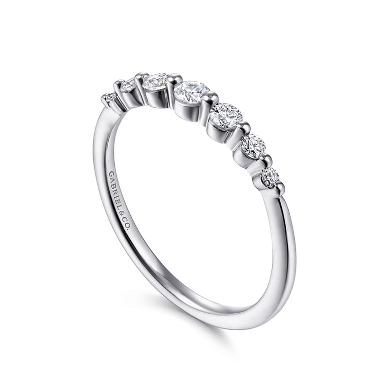 14K White Gold Single Prong Diamond Ring - 0.25 ct - Shot 3