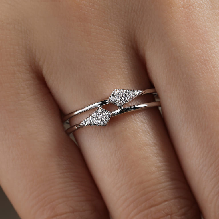 14K White Gold Spiked Diamond Stackable Ring - 0.09 ct - Shot 5