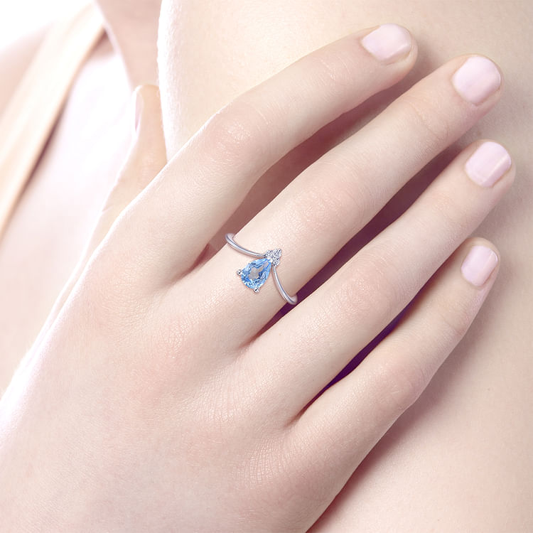 14K White Gold Swiss Blue Topaz Diamond Chevron Ring