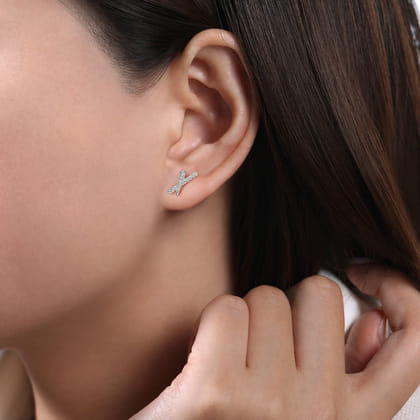 14K White Gold Tapered X Diamond Stud Earrings