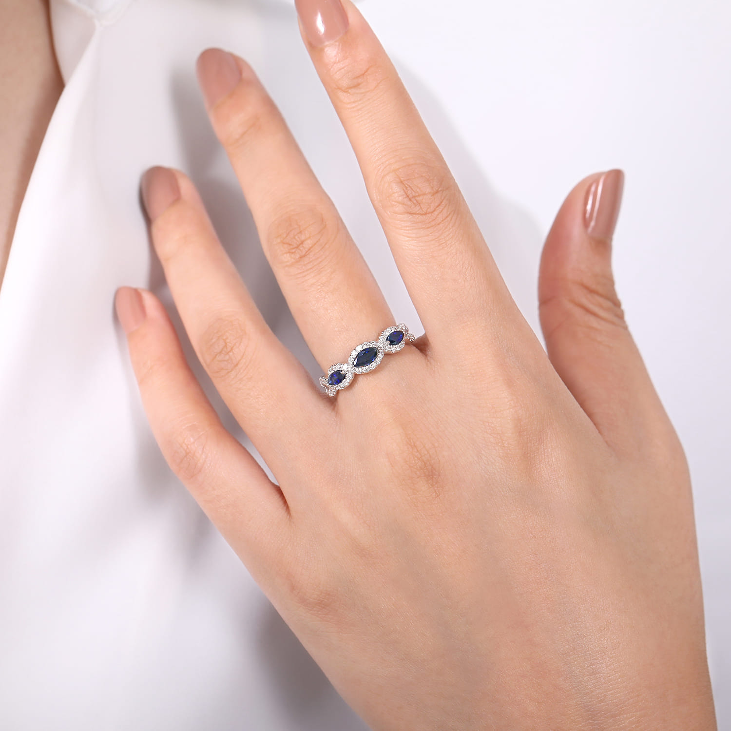 14K White Gold Twisted Diamond Rows and Sapphire Marquise Stones Ring - 0.5 ct - Shot 5