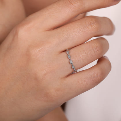 14K White Gold Twisted Diamond Stackable Ring