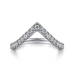 14K White Gold V Curved Diamond Anniversary Band