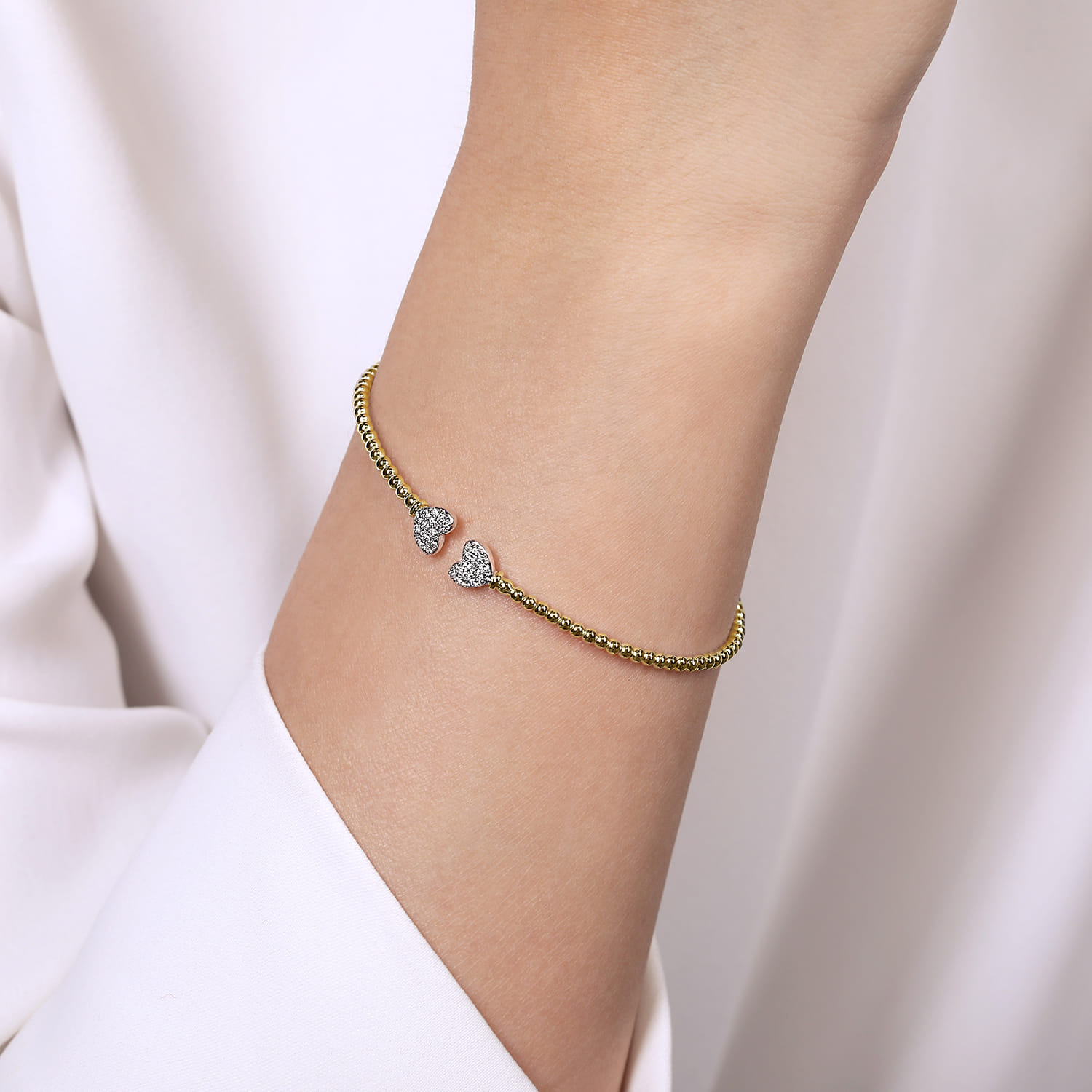 14K White-Yellow Gold Bujukan Diamond Hearts Split Bangle - 0.19 ct - Shot 4