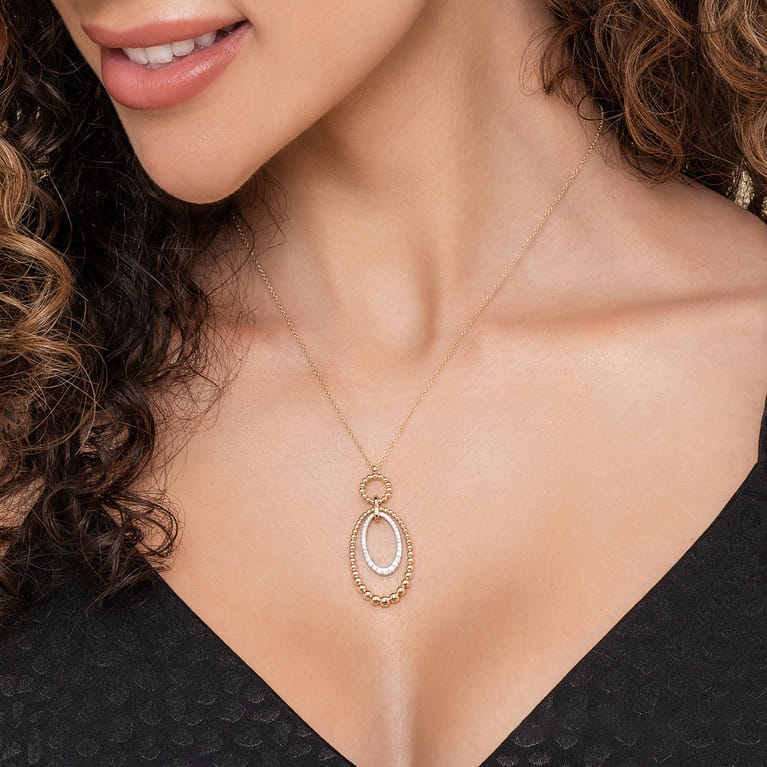 14K White-Yellow Gold Bujukan and Diamond Circle Pendant Necklace - 0.25 ct - Shot 3