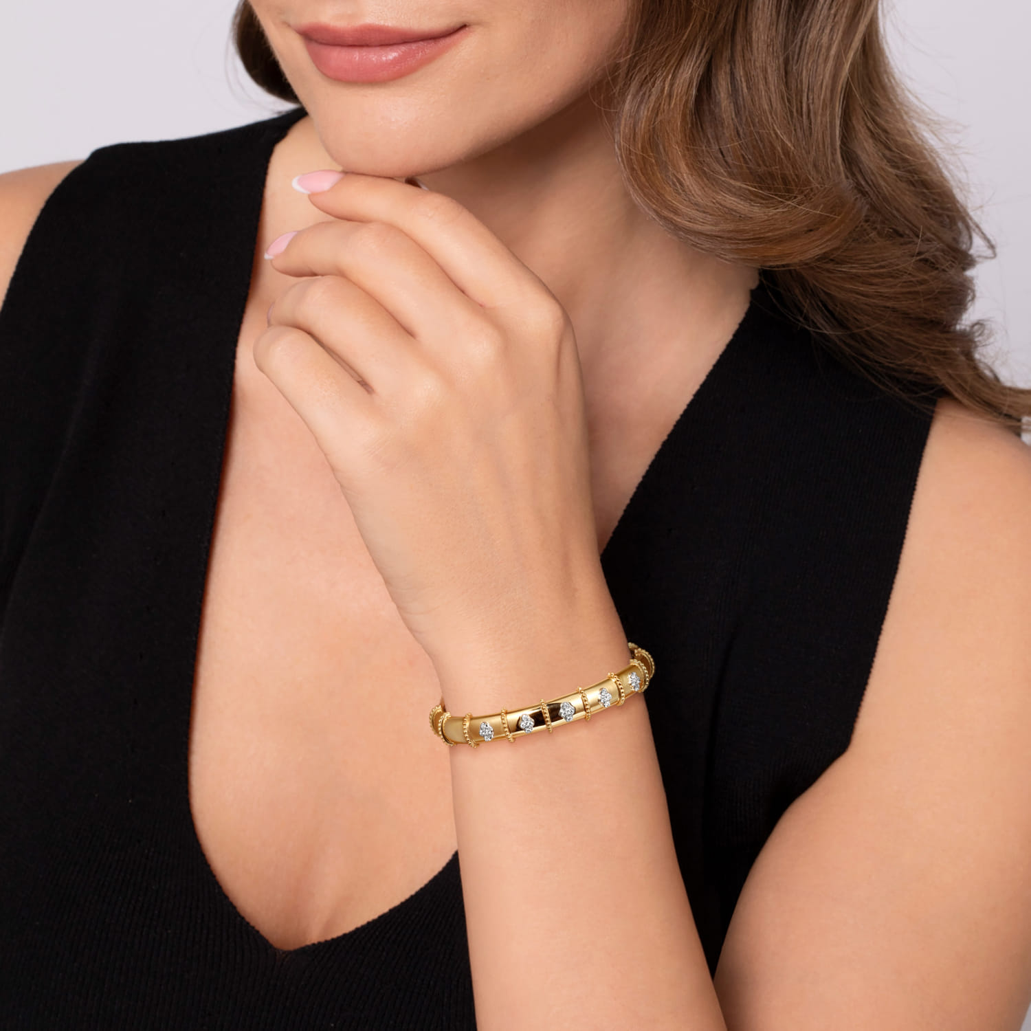 14K White  Yellow Gold Bujukan and Diamond Split Bangle Bracelet - 0.2 ct - Shot 4